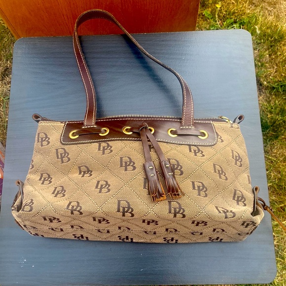 Hand bag - Picture 1 of 3